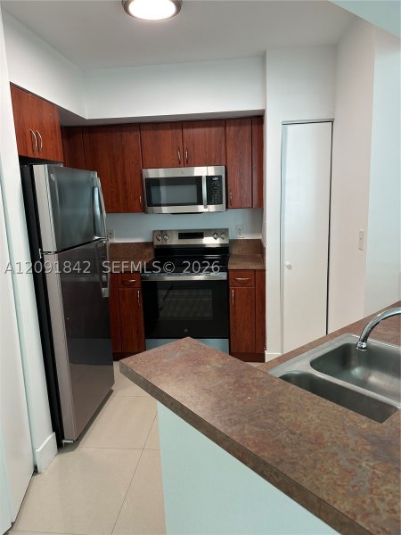 Property photo # 6