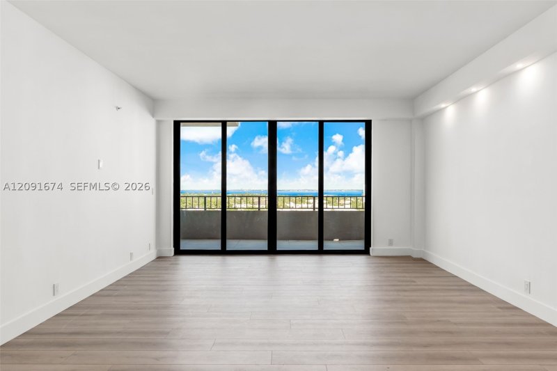 Property photo # 4