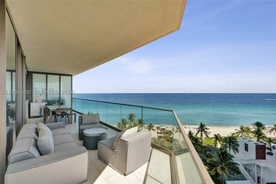 Residences by Armani / Casa Apt #704