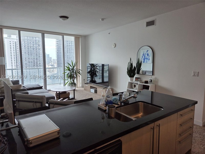 Alquiler de apartamento en Axis on Brickell North Tower UPH4024-
