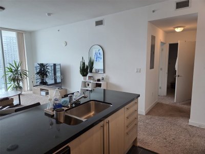 Alquiler de apartamento en Axis on Brickell North Tower UPH4024-