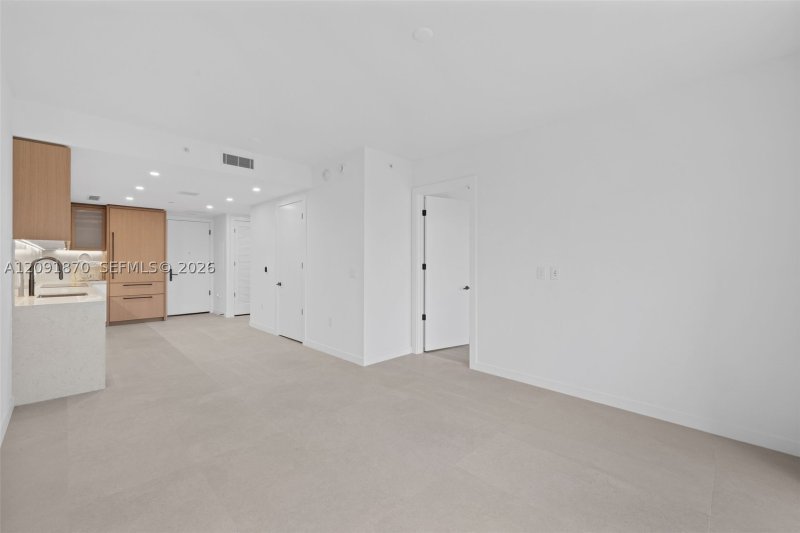Condo for sale at 2200 Brickell 206