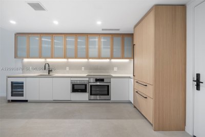 Comprar apartamento no 2200 Brickell 206