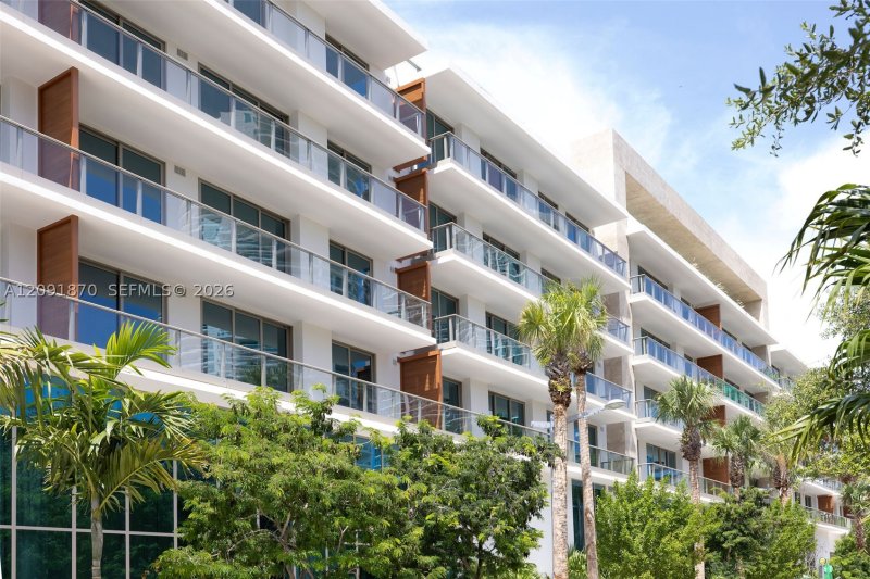 Condo for sale at 2200 Brickell 206