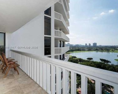 Comprar apartamento en Hamptons West 1105