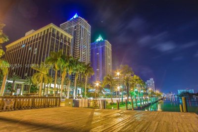 Comprar apartamento no Green Diamond Condo 2207