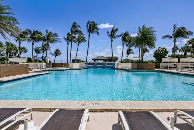 Comprar apartamento no Green Diamond Condo 2207