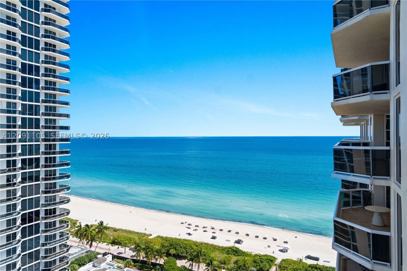 Comprar apartamento en Green Diamond Condo 2207