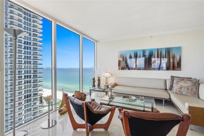 Comprar apartamento en Green Diamond Condo 2207