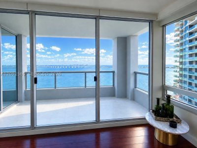 The Palace Apt #A1401