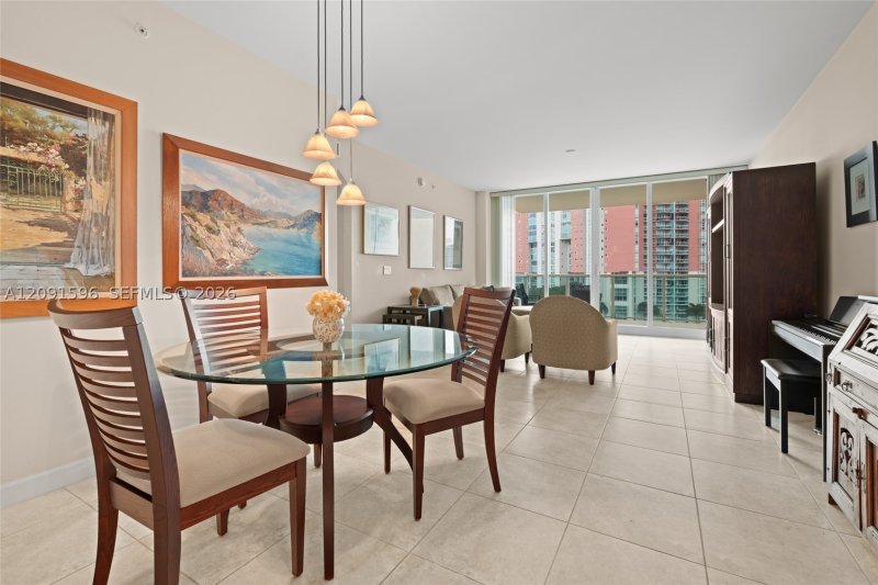 Condo for sale at Aventura Marina 708