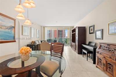Comprar apartamento no Aventura Marina 708