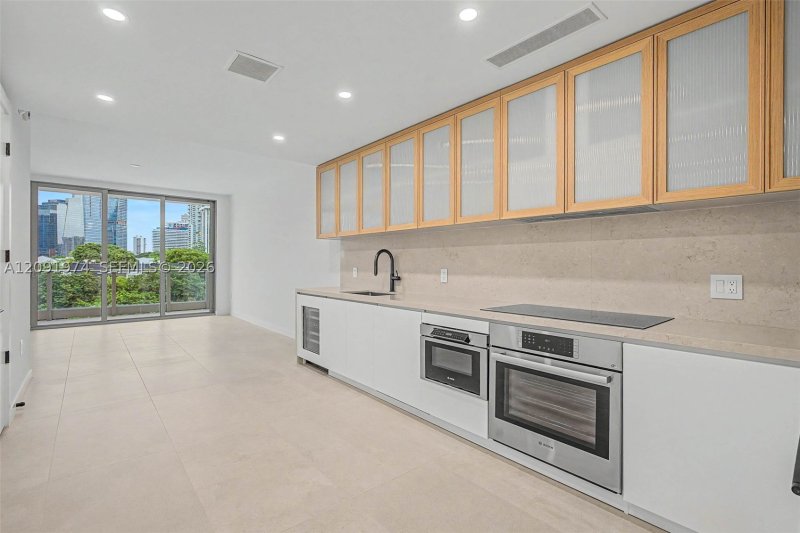 Condo for sale at 2200 Brickell 406