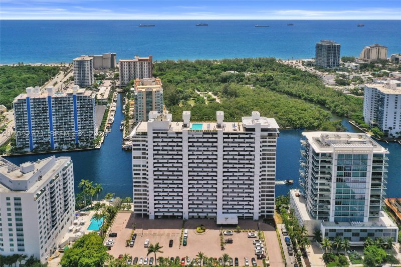 Condo for sale at The Corinthian 4F