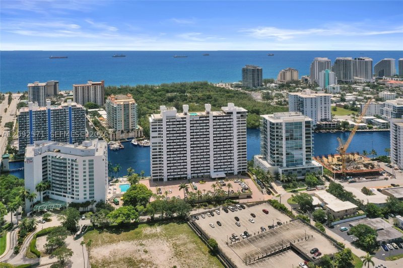 Condo for sale at The Corinthian 4F