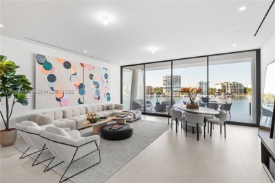 Aluguel de apartamento no Vita at Grove Isle S301