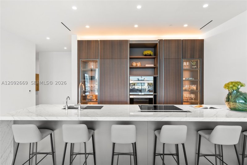 Aluguel de apartamento no Vita at Grove Isle S301