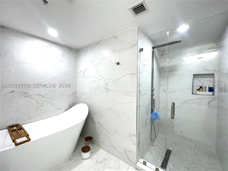 Alquiler de apartamento en 350 Las Olas Place 680