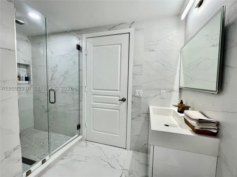 Alquiler de apartamento en 350 Las Olas Place 680