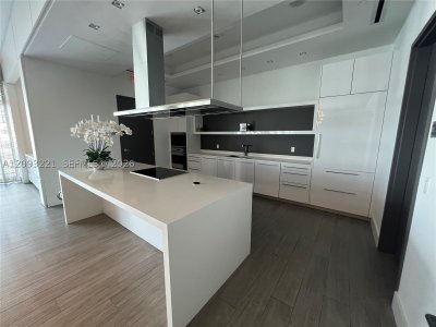 Alquiler de apartamento en Marina Palms Yacht Club 1707