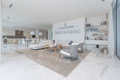 Comprar apartamento en Chateau Beach Residences 1802