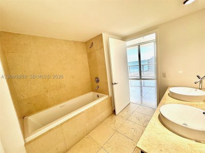 Aluguel de apartamento no Icon Brickell Viceroy 1809