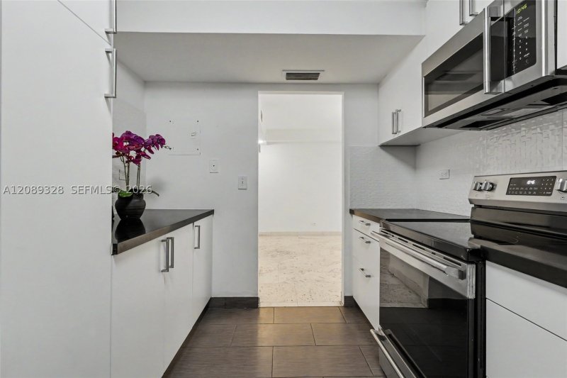 Property photo # 8
