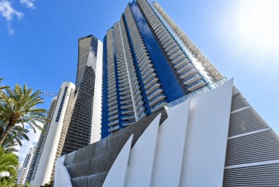 Jade Ocean Apt #904