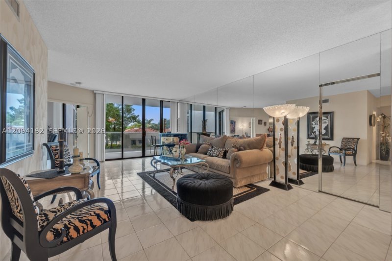 Comprar apartamento no Hamptons West 305