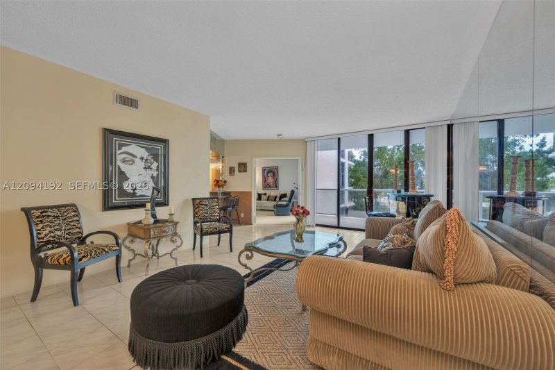 Comprar apartamento no Hamptons West 305