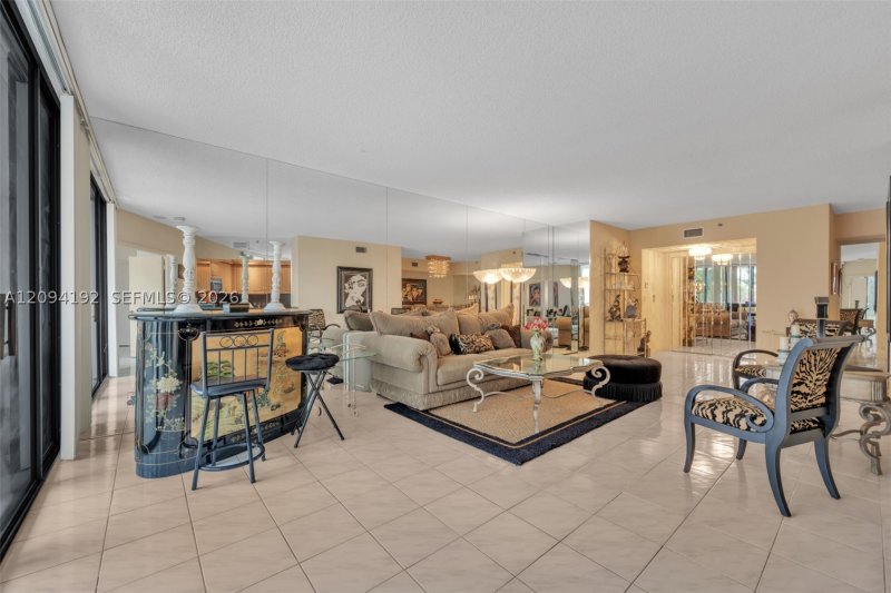 Comprar apartamento no Hamptons West 305