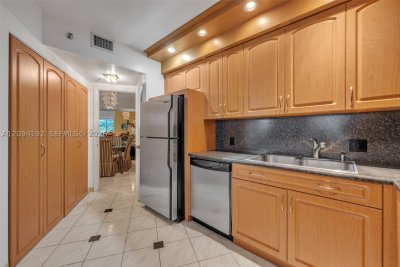 Comprar apartamento no Hamptons West 305