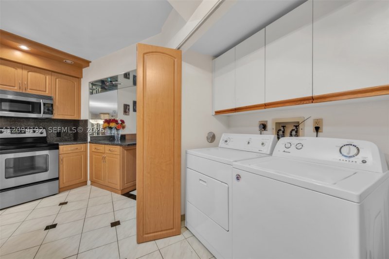 Comprar apartamento no Hamptons West 305