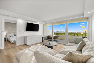 Comprar apartamento no Commodore Club West 1002