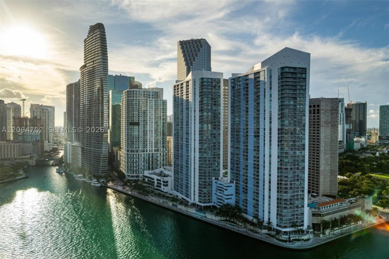 Apartment for rent at One Miami East Tower 3015