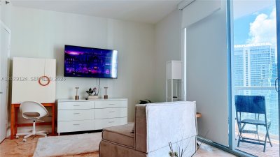 Aluguel de apartamento no Avenue on Brickell 1060 Tower 2709