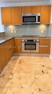 Aluguel de apartamento no Avenue on Brickell 1060 Tower 2709