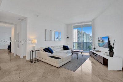 Comprar apartamento no Trump Tower One 805