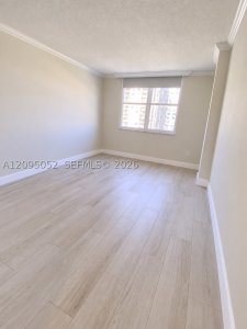 Aluguel de apartamento no Arlen House 621