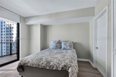Aluguel de apartamento no Brickell Heights East 3807
