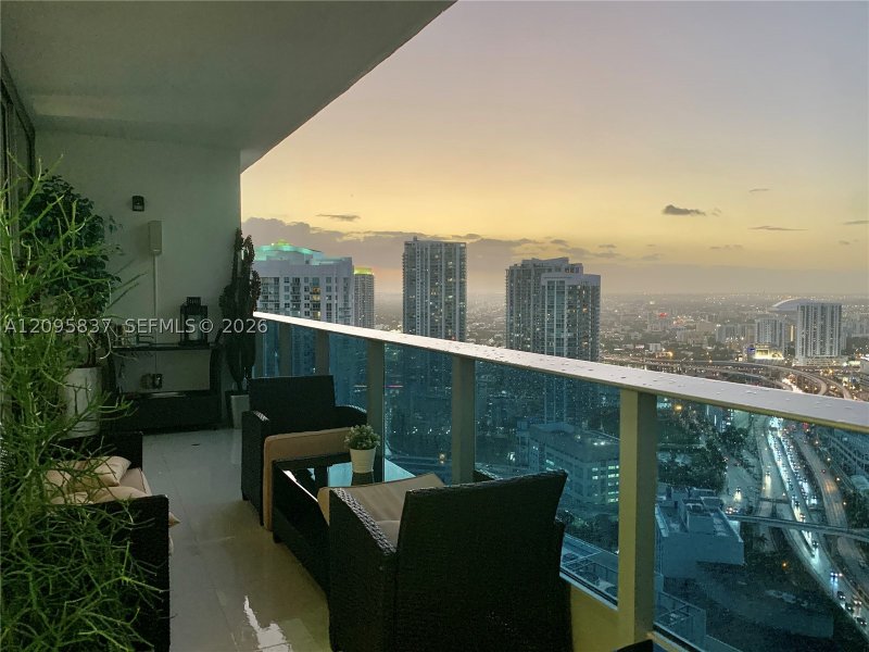 Comprar apartamento no Epic Miami 4011