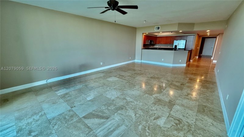 Alquiler de apartamento en One Fifty One at Biscayne 1403