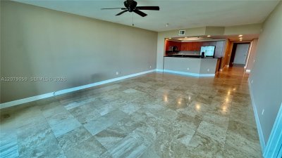 Alquiler de apartamento en One Fifty One at Biscayne 1403