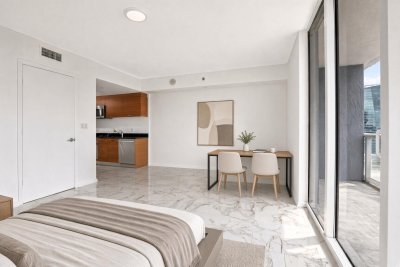 Comprar apartamento no 50 Biscayne 4503