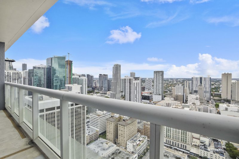 Comprar apartamento en 50 Biscayne 4503