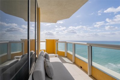 Aluguel de apartamento no Acqualina Resort & Spa 3906
