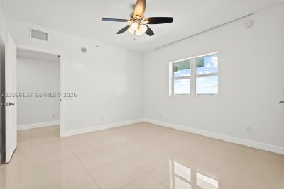 Comprar apartamento no One Fifty One at Biscayne 2008