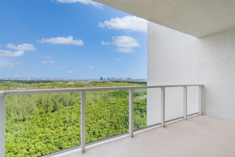 Condo for sale at One Fifty One at Biscayne 2008