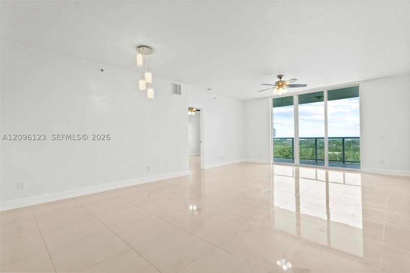 Condo for sale at One Fifty One at Biscayne 2008