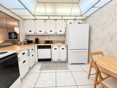 Towers of Oceanview South Apt #206